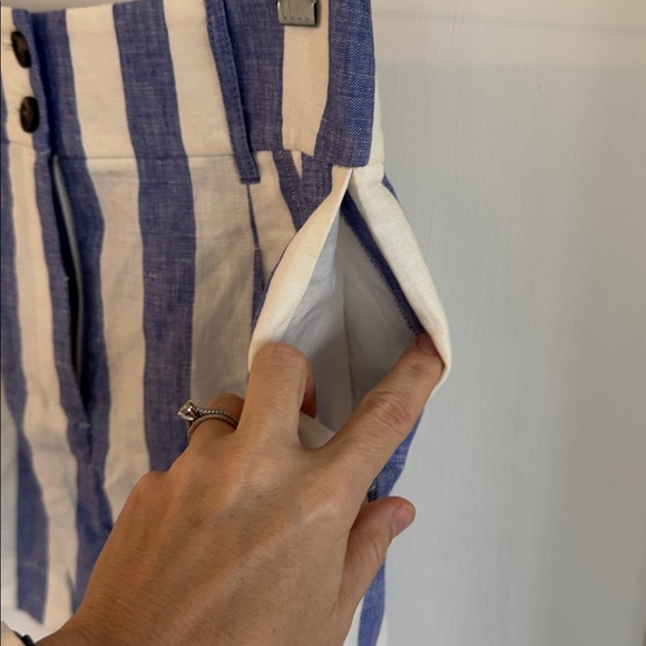 BODEN high waist blue and white striped pleated linen shorts 4 " inseam sz 8 NWT - Picture 3 of 8